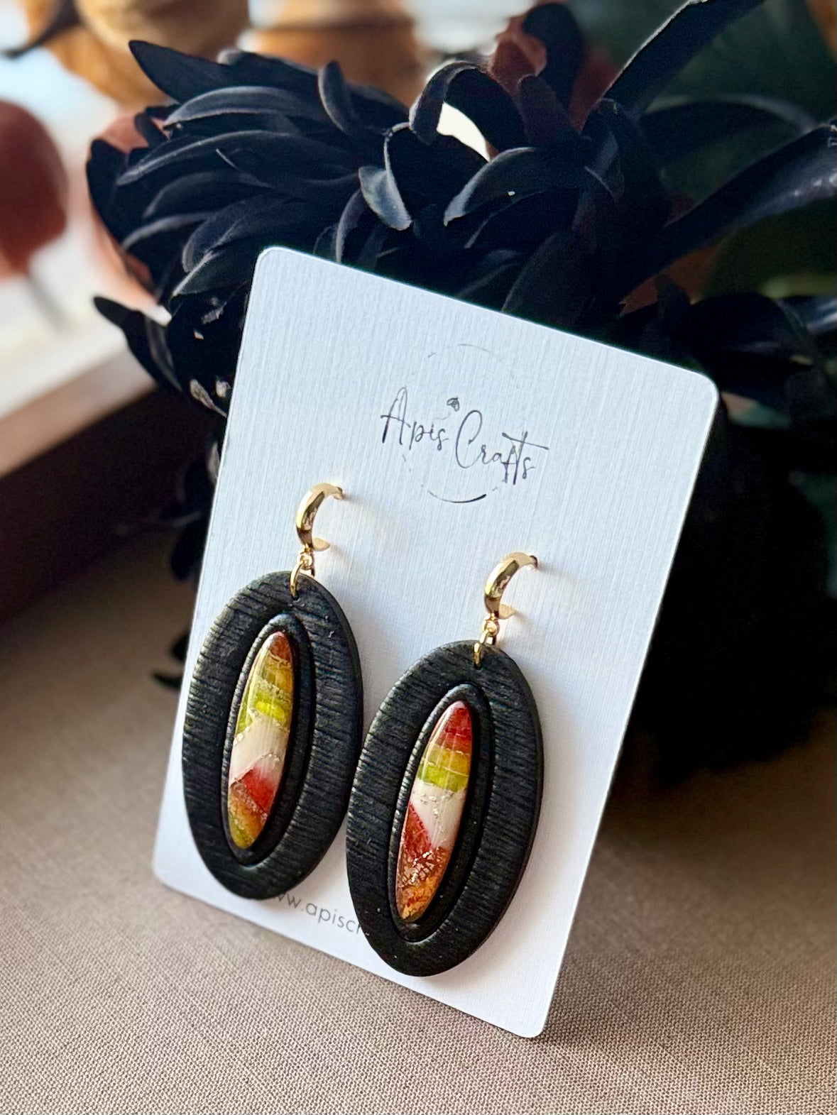 Oval Inset Dangle Earrings - Maize